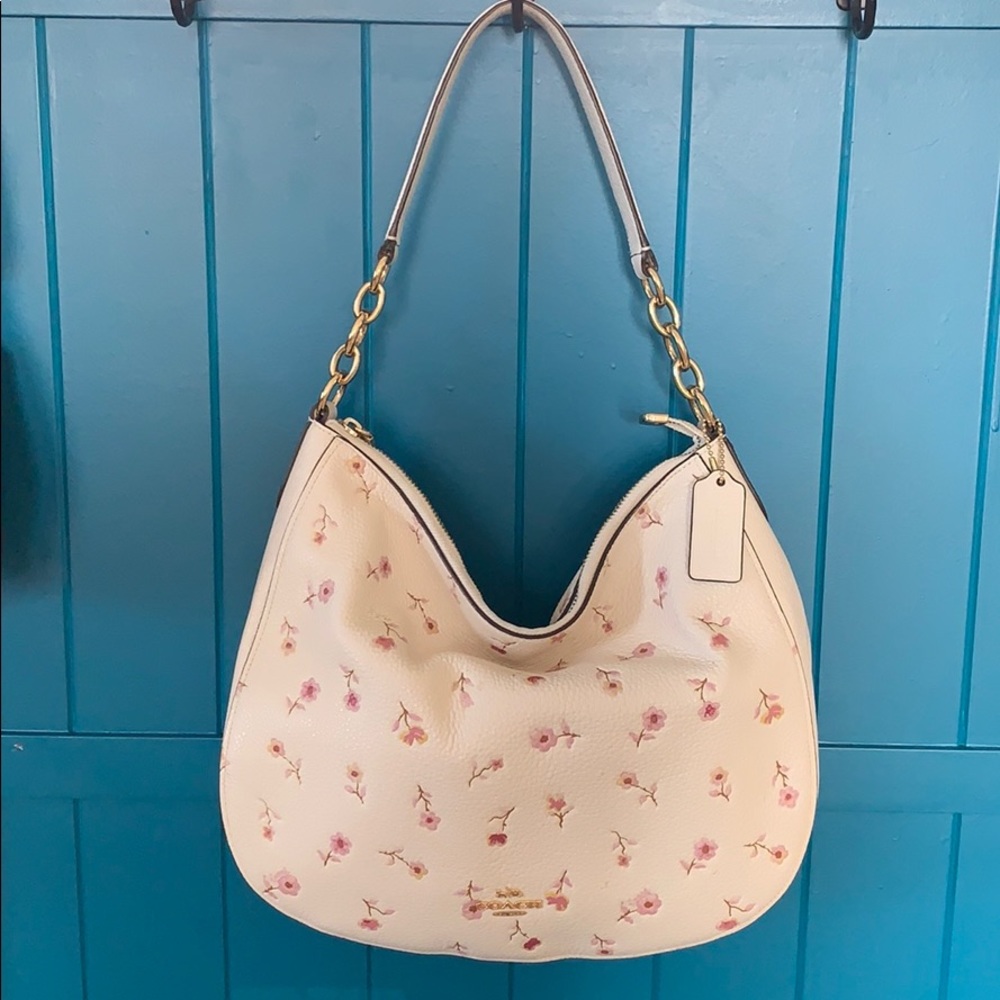 Perfect Coach purse for the spring!